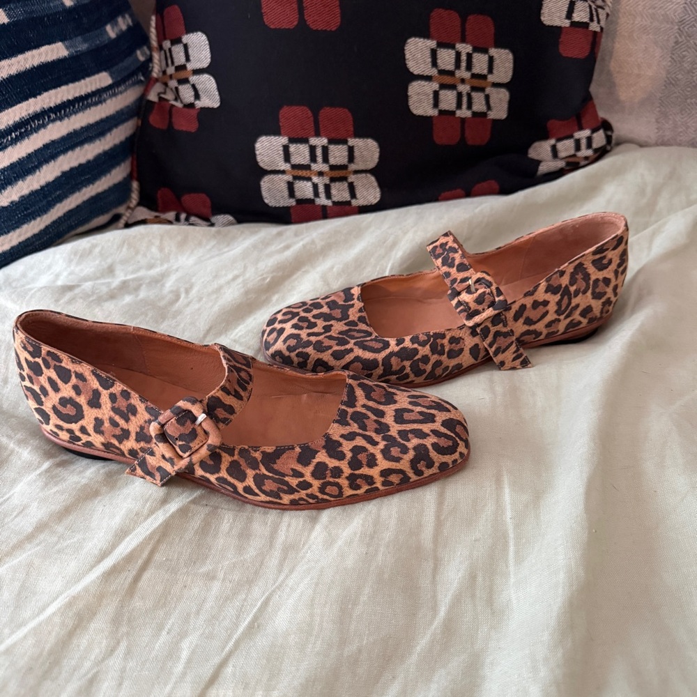 Zou Xou Leopard Print Mary Jane Flats - Picture 3 of 6